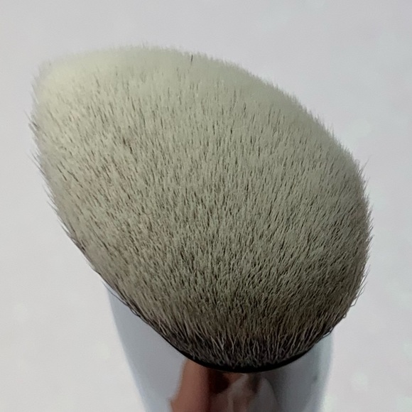 Zoeva 116 Brush - Picture 2 of 7